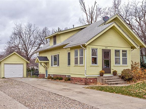 2nd image of 1221 Kellogg Ave
