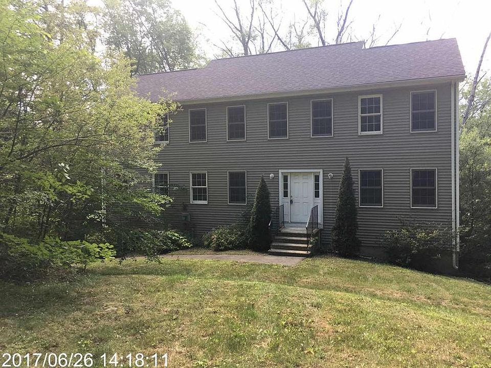 1st image of 16 Bracken Dr