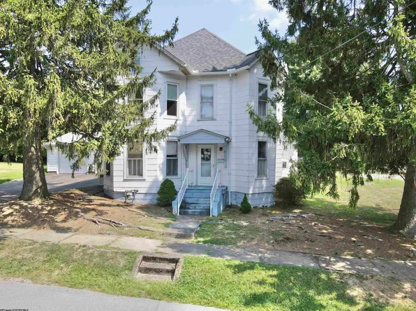 116 Brown Ave, Weston, WV 26452