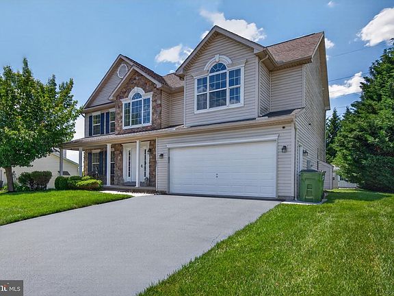 2nd image of 3451 Chardonnay Dr #40