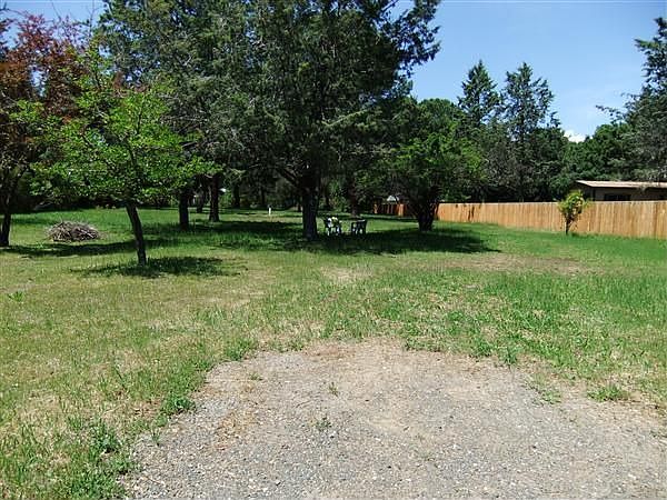 2nd image of 1142 Lake Mendocino Dr