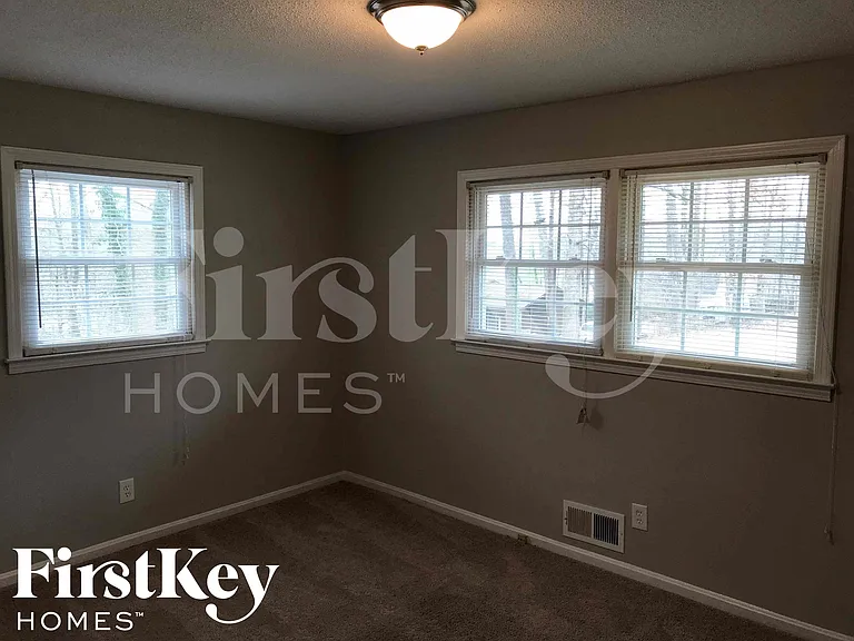 147 Shady Lane Cir — Photo 18
