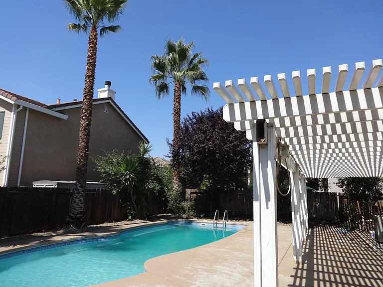2145 Moore Dr — Photo 8