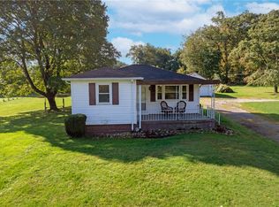 2910 Old Route 422 E, Fenelton, PA 16034