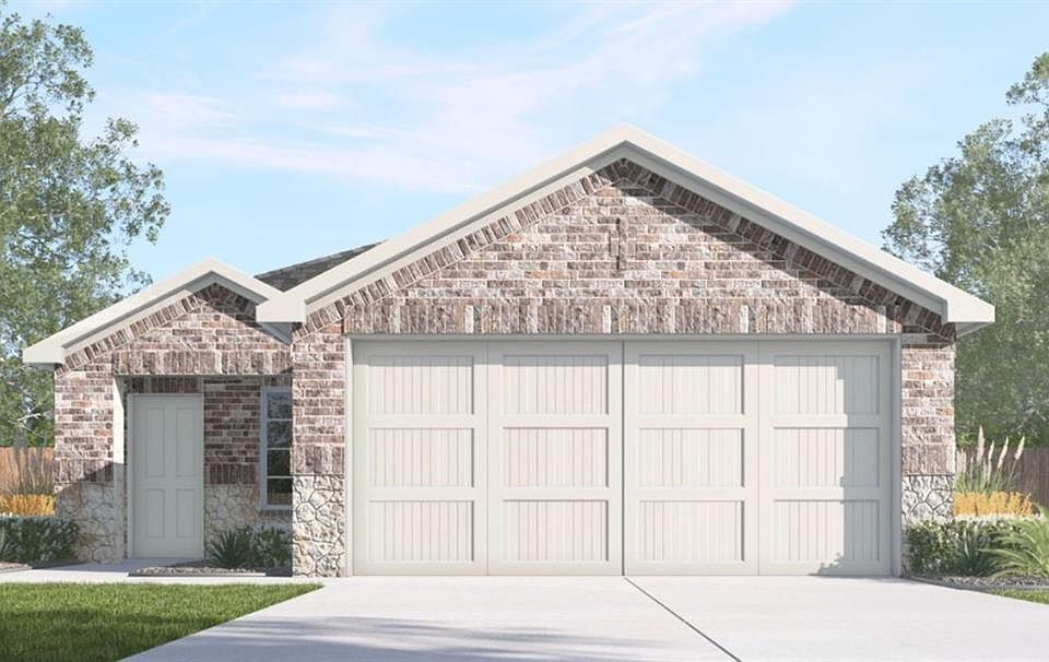1st image of 645 NE 105th St
