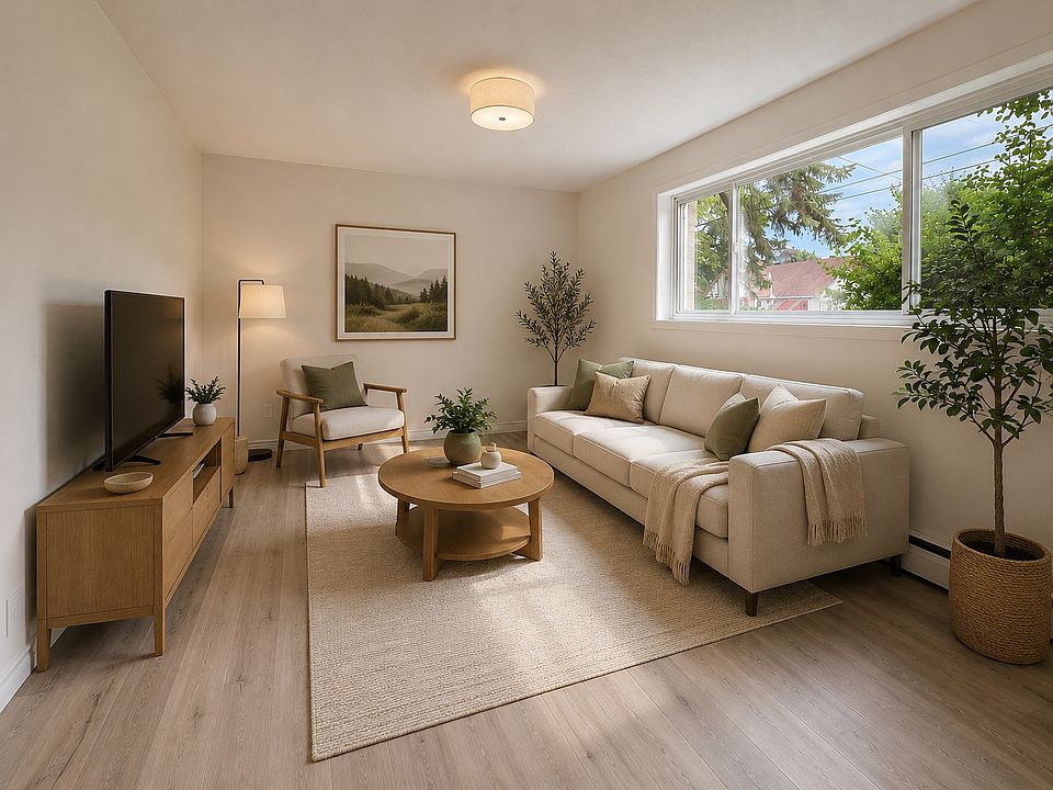 1st image of 204 Melrose St #1