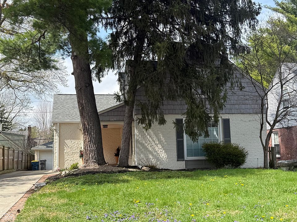 2nd image of 5446 N Kenwood Ave