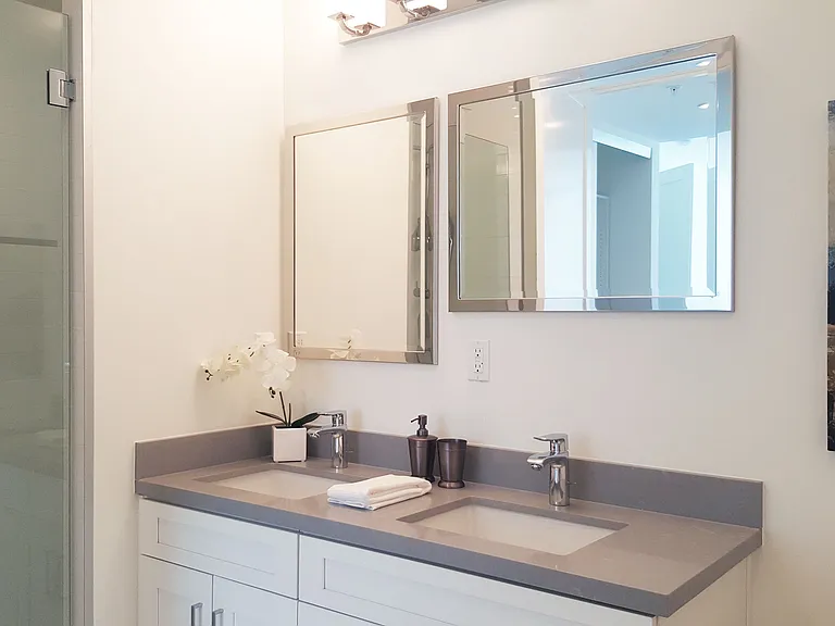 738 S Ogden Dr — Photo 23