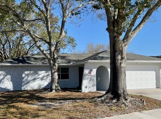 2619 Country Grove Blvd, Palm Harbor, FL 34684