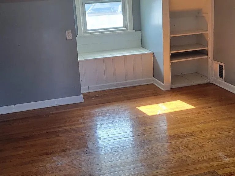 610 Lindegar St — Photo 14