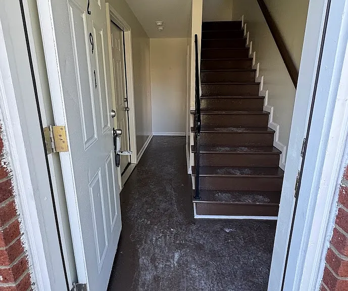 291 S Chase Ave #A — Photo 3