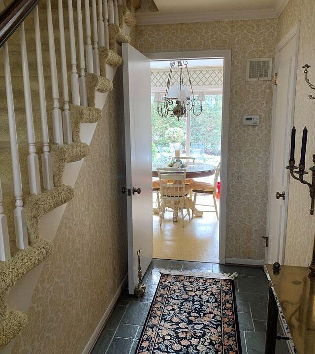 491 Colonial Rd, photo 11