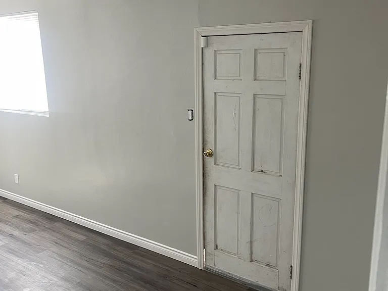 425 W Cherry St — Photo 13