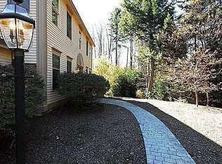 1 Mill Pond Rd, Grantham, NH 03753