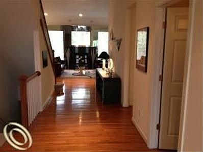 2nd image of 1120 Park Place Ct