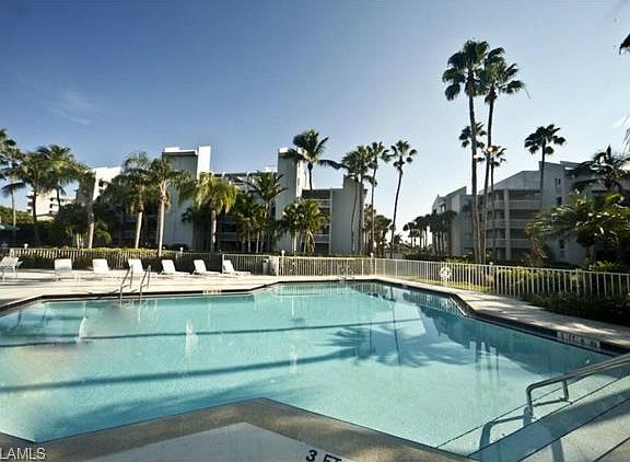 2nd image of 893 Collier Ct #3505