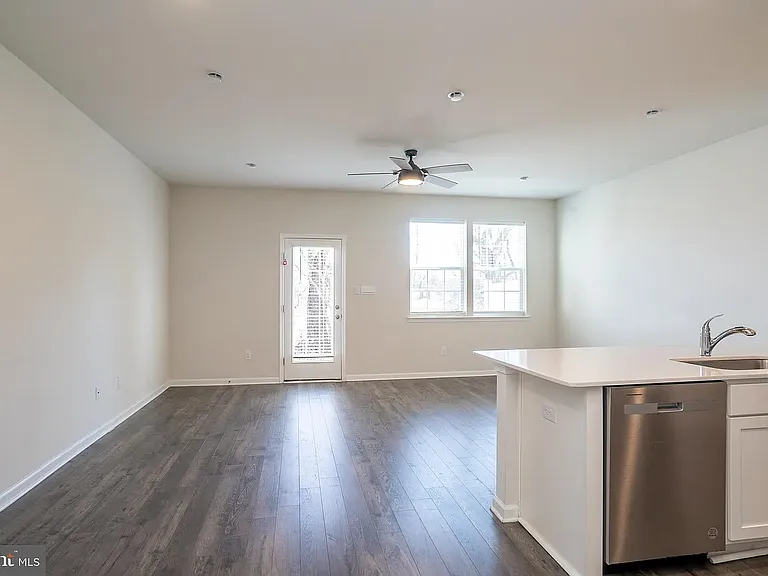 109 Mazzeo Dr — Photo 7