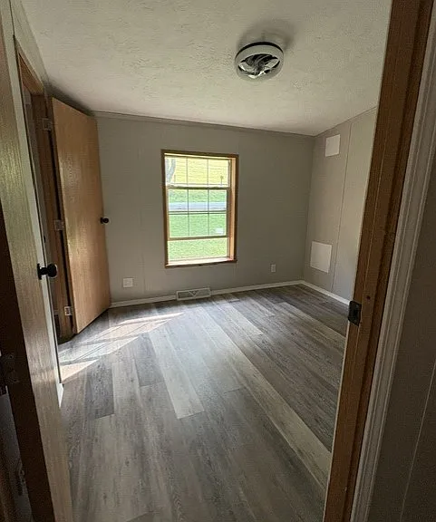 2285 Snyder Rd — Photo 3