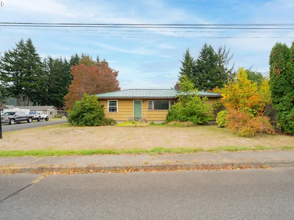 12 Short Run Rd, Carson, WA 98610