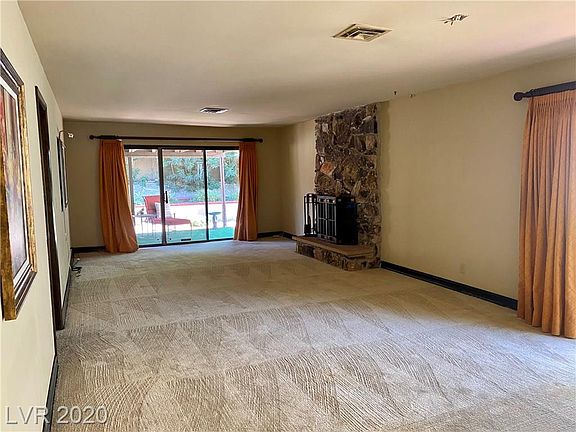 3rd image of 4211 Whippoorwill Cir