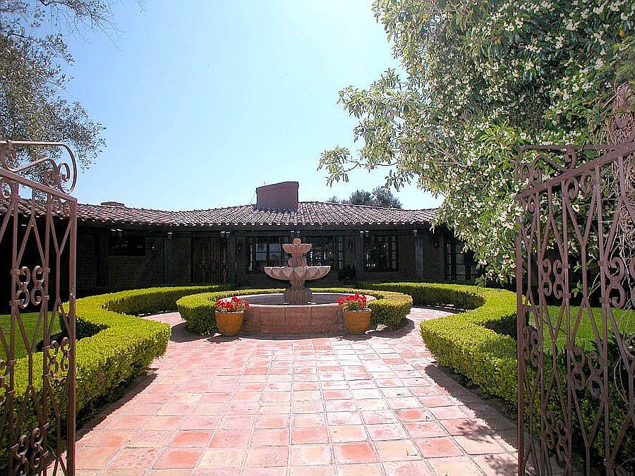 Courtyard Entry