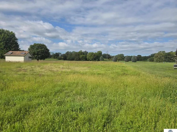 3041 Lakeside Dr, Plattsmouth, NE 68048