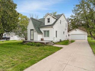 33600 Louise Ave, Clinton Township, MI 48035