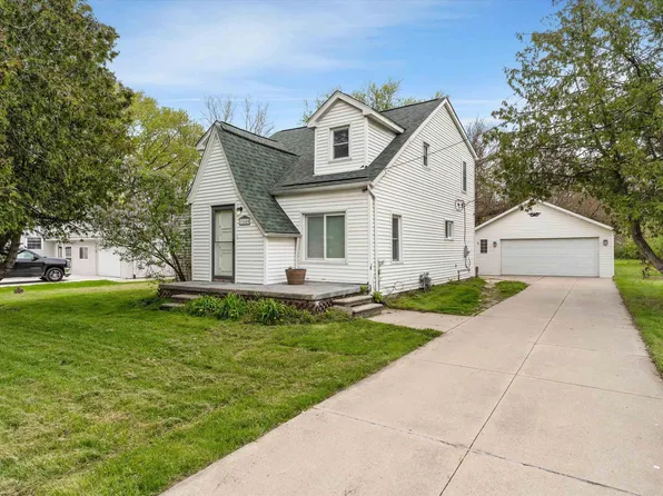 33600 Louise Ave, Clinton Township, MI 48035