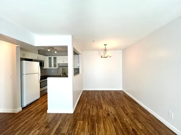 11671 Fraser St #307, Maple Ridge, BC V2X 6C4