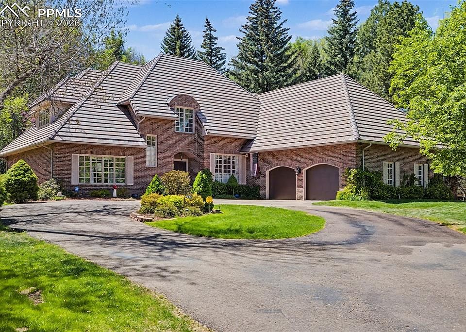 1st image of 740 S Bear Paw Ln