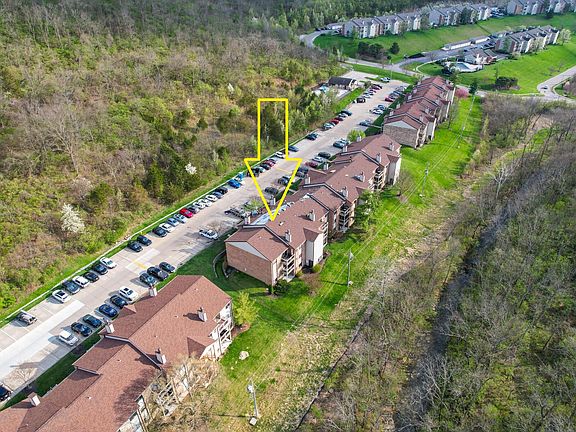 3rd image of 20 Woodland Hills Dr Suite 10