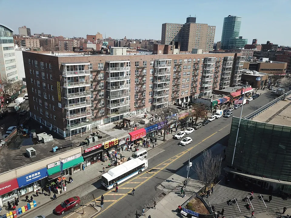 41-25 Kissena Blvd #2J