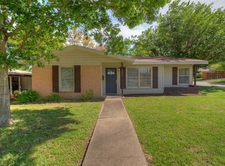 4937 Locke Ave, Fort Worth, TX 76107
