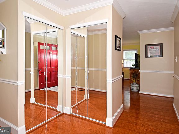 3rd image of 13206 Pleasantview Ln