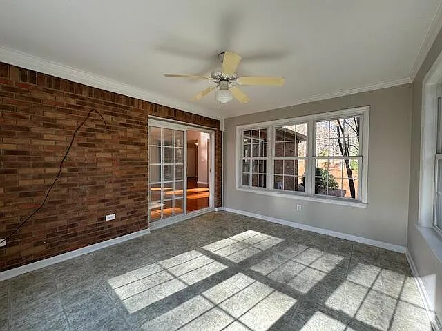 125 Golden Pond Ct — Photo 23
