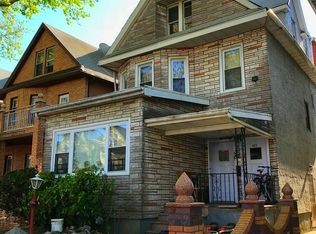 622 E 4th St, Brooklyn, NY 11218