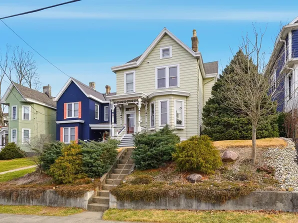 3616 Woodbridge Pl, Cincinnati, OH 45226