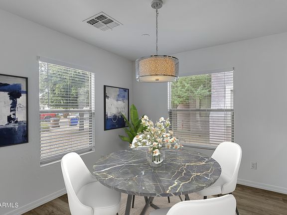 4th image of 1598 E CHRISTOPHER Street