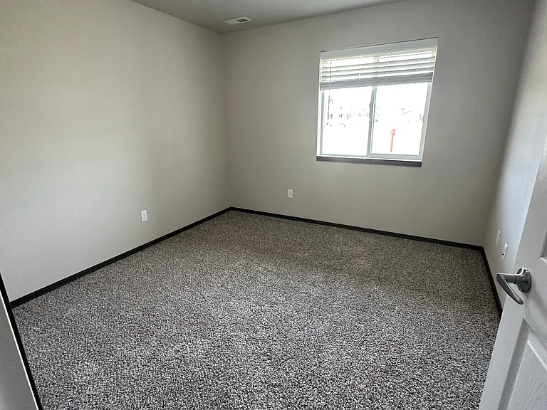 Heritage Townhomes and Apartments — Photo 57
