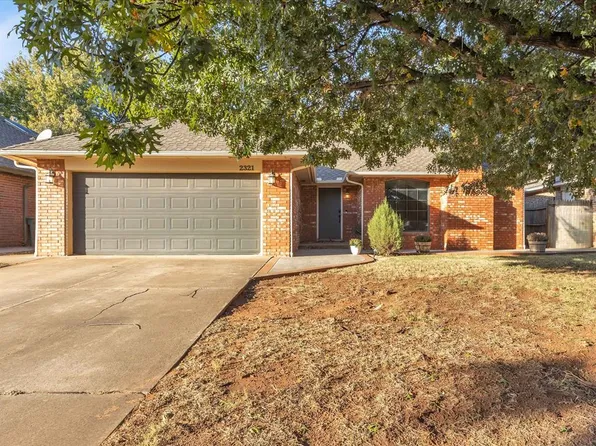 2321 Santa Fe Cir, Edmond, OK 73012