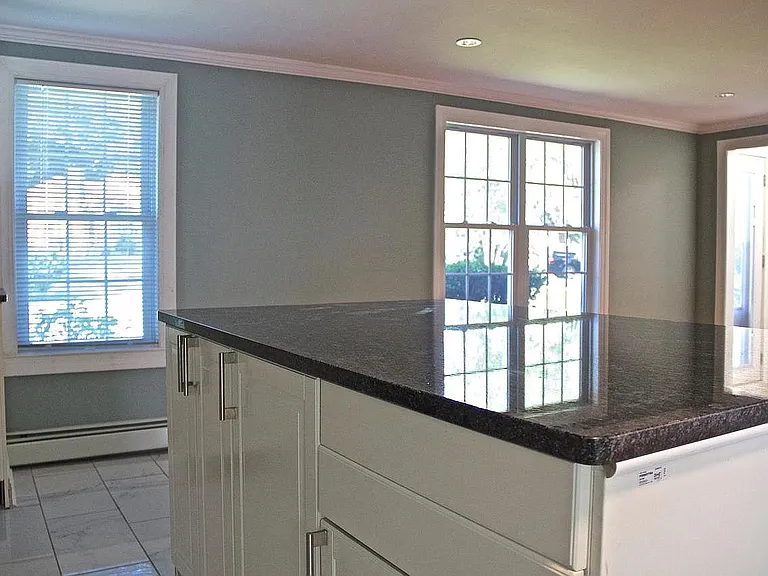 52 Maplewood Dr — Photo 12