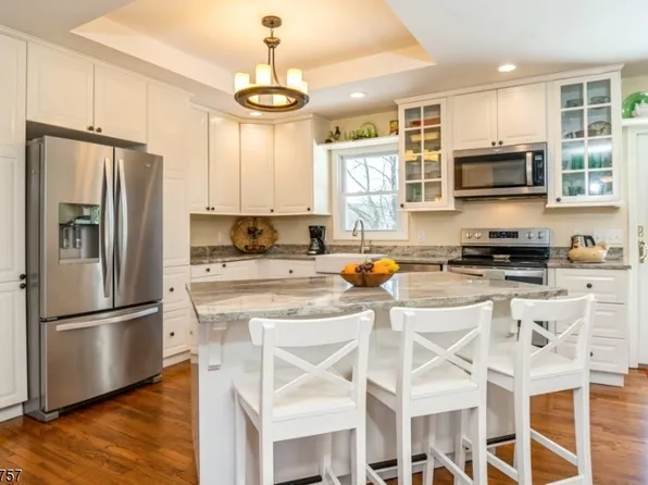 2 Highview Dr, Vernon Twp., NJ 07460