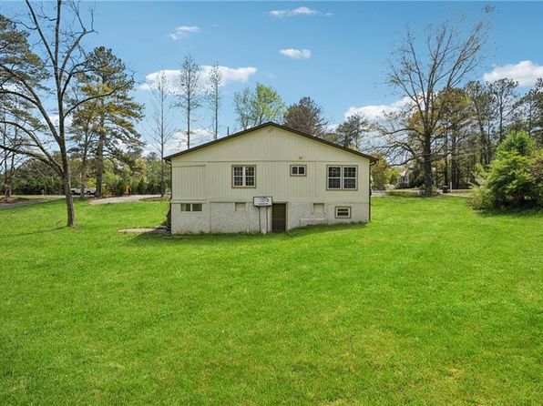 961 Old Conyers Rd, Stockbridge, GA 30281