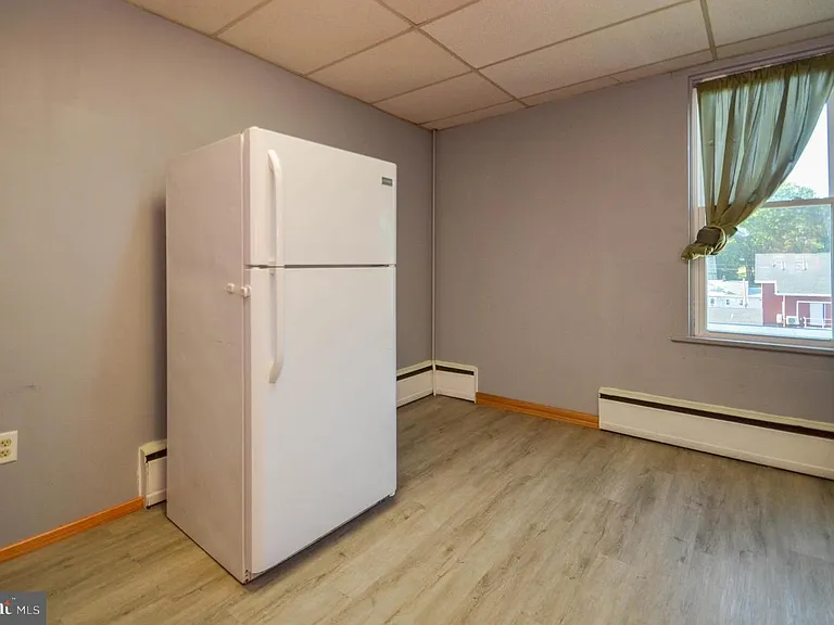 712 Laurel Blvd — Photo 10
