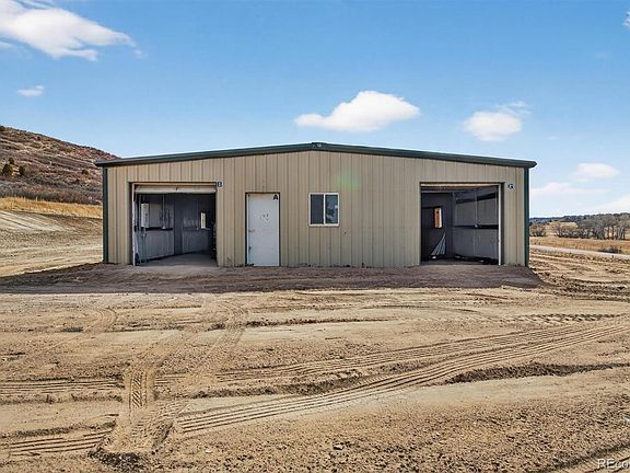 3rd image of 567 Lake Gulch Road