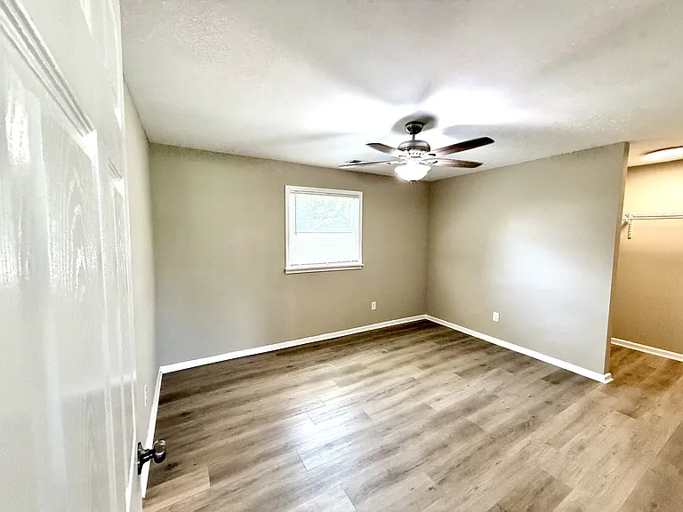 2618 Mashburn Rd — Photo 15
