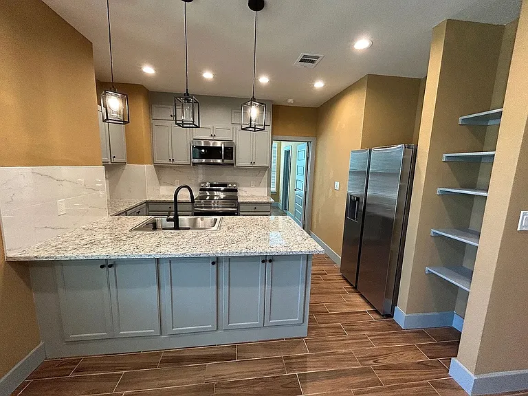 4534 N Shore Dr — Photo 28