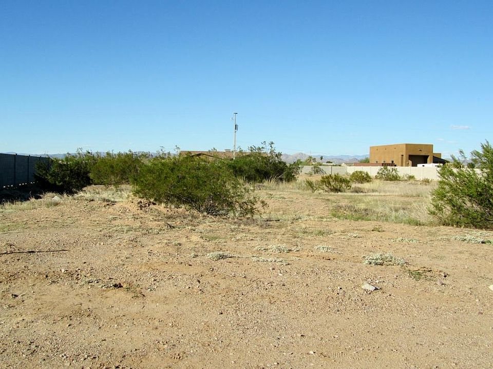 1st image of 22320 W Calle De Los Flores