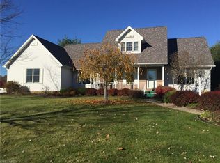 142 Lost Creek Dr, Youngstown, OH 44512