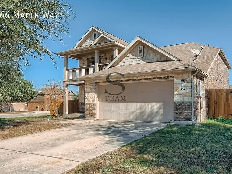 366 Maple Way — Photo 1